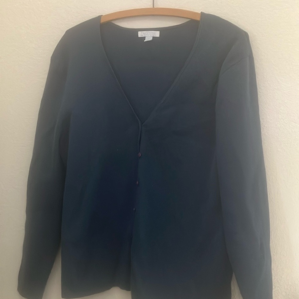 FINAL MARKDOWN Great northwest clothing company cardigan large